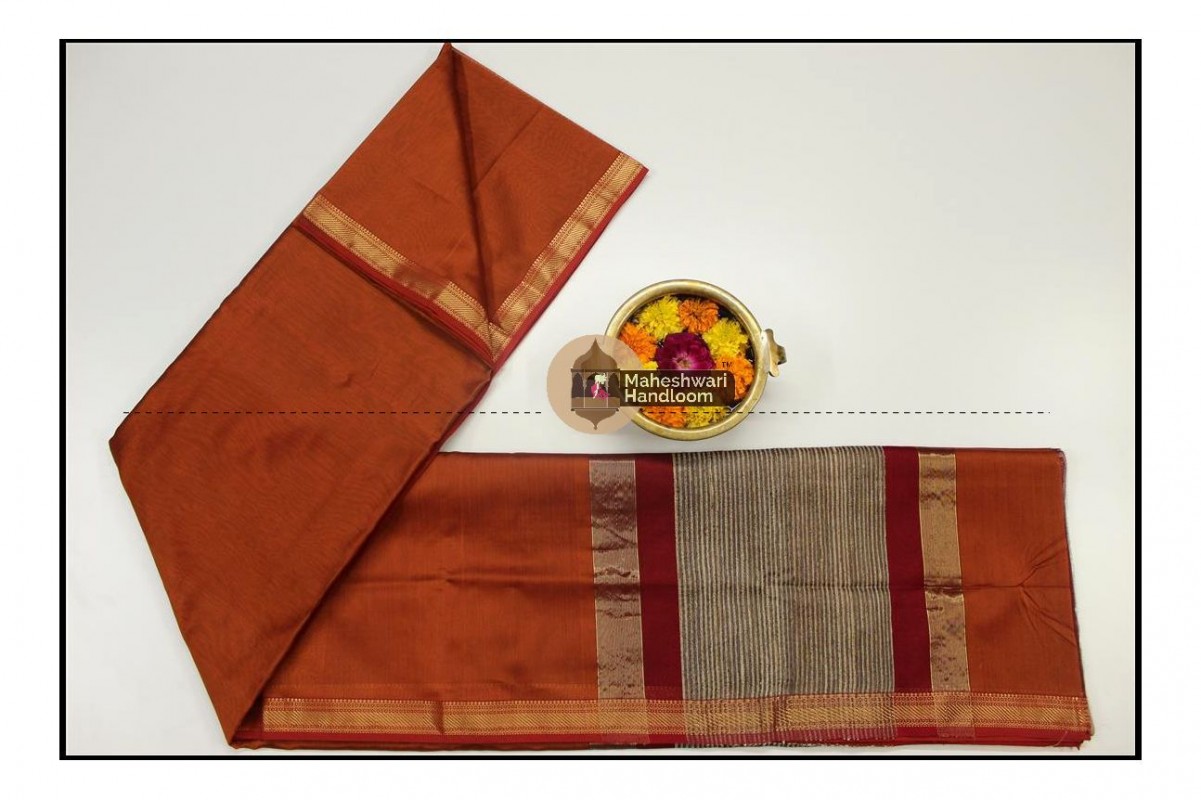 Maheshwari Rust Gicha Pallu Saree 