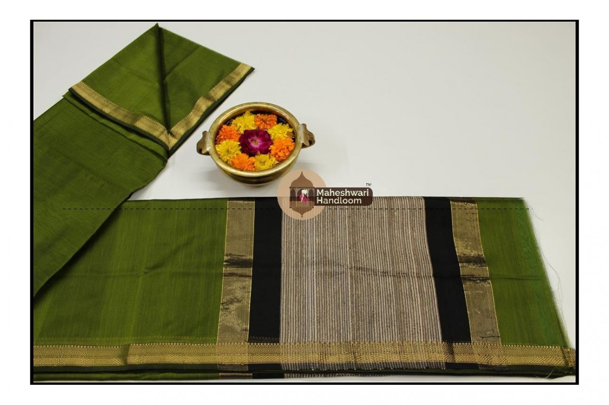 Maheshwari Green Gicha Pallu Saree