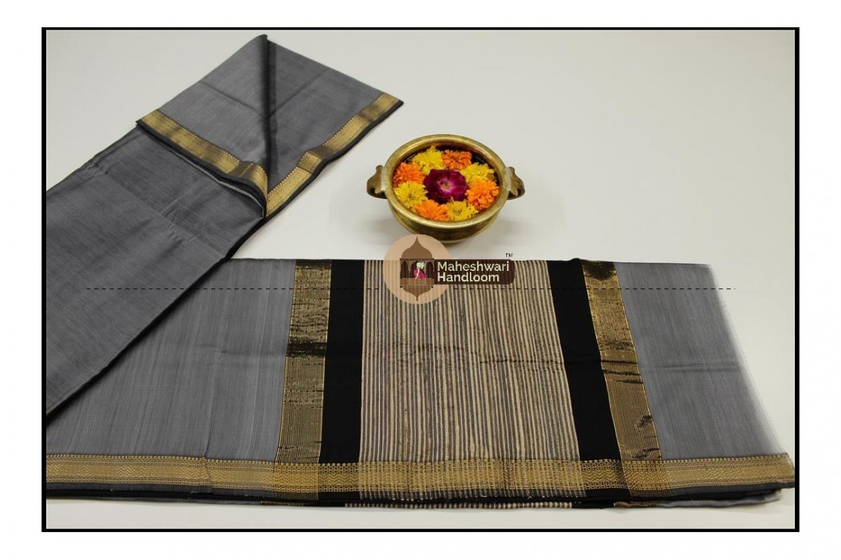 Maheshwari Tussar Grey  Gicha Pallu Saree