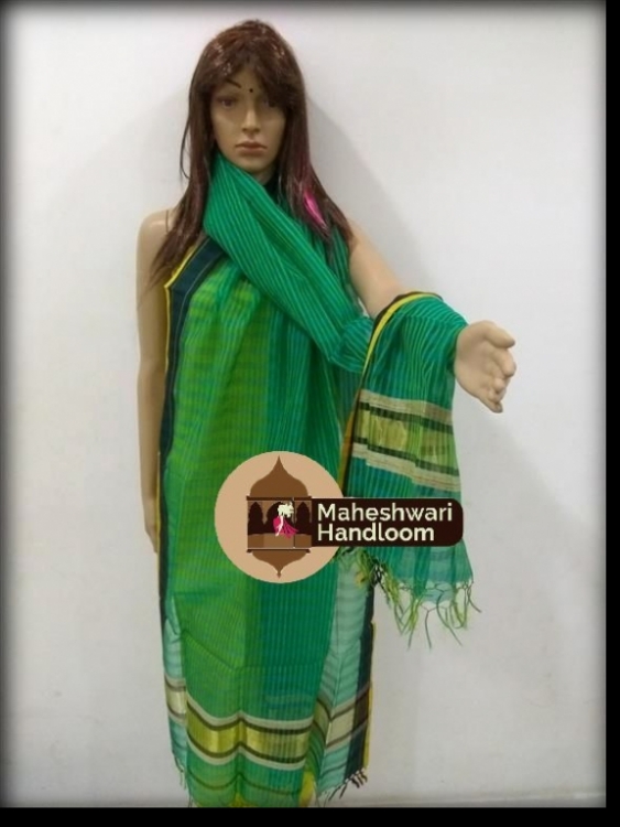 Maheshwari Green Dupatta With Blue Border