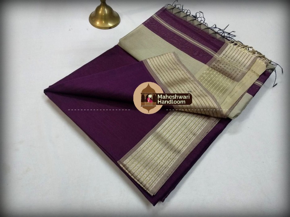 Maheshwari  Resham 9v Border saree