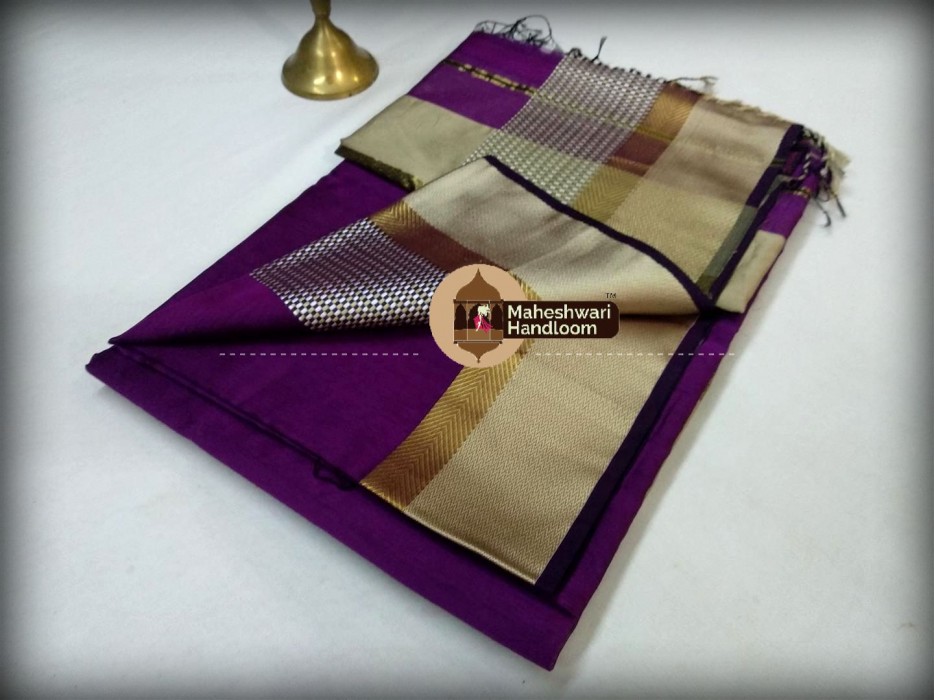 Maheshwari Purple Shatranj Border Saree