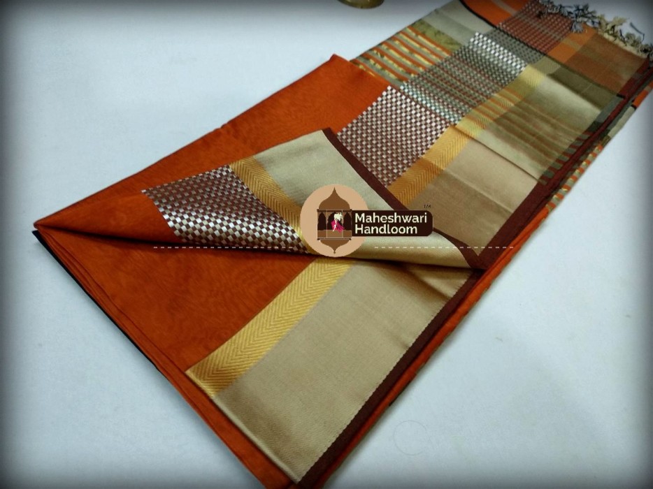 Maheshwari Orange Shatranj Border Saree