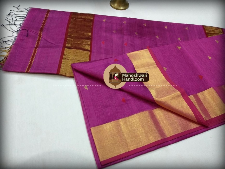 Maheshwari Dark Pink  Triangle Buti - Motifs Saree