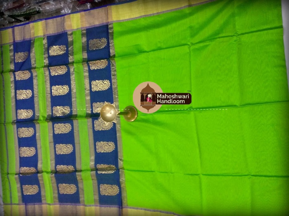 Maheshwari Parrot Green Buta Pallu Saree