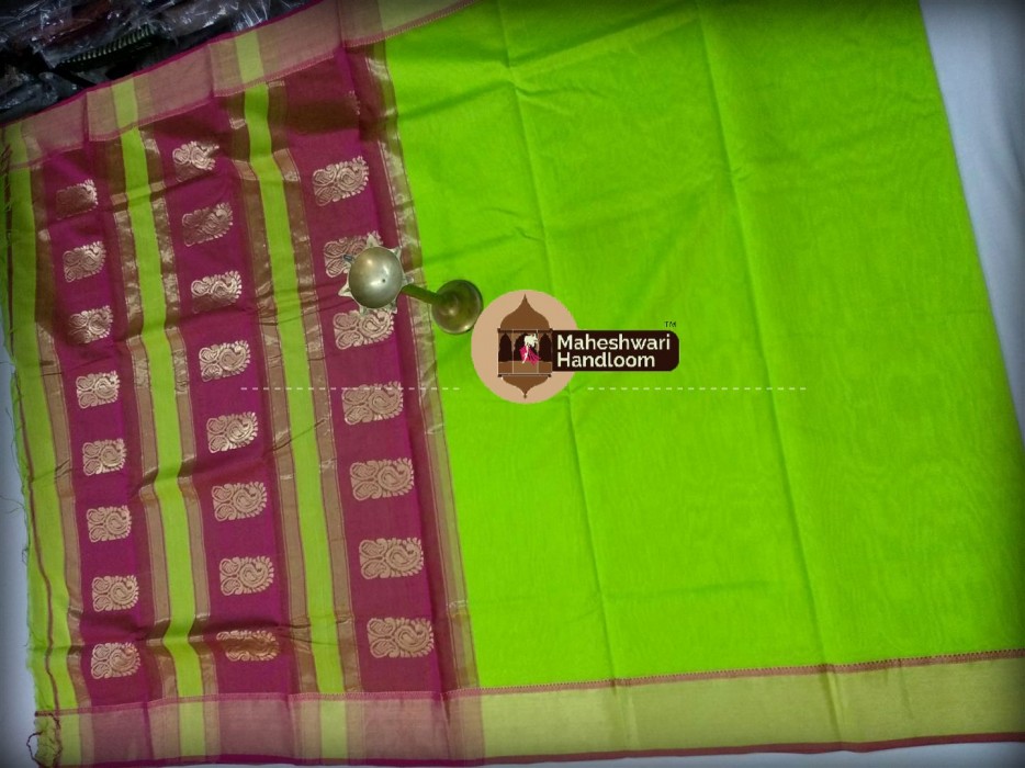 Maheshwari Parrot Green Buta Pallu Saree