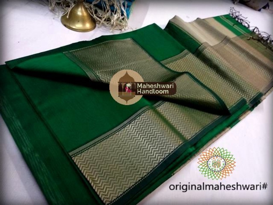 Maheshwari Chutney  Green Resham skirt Border saree