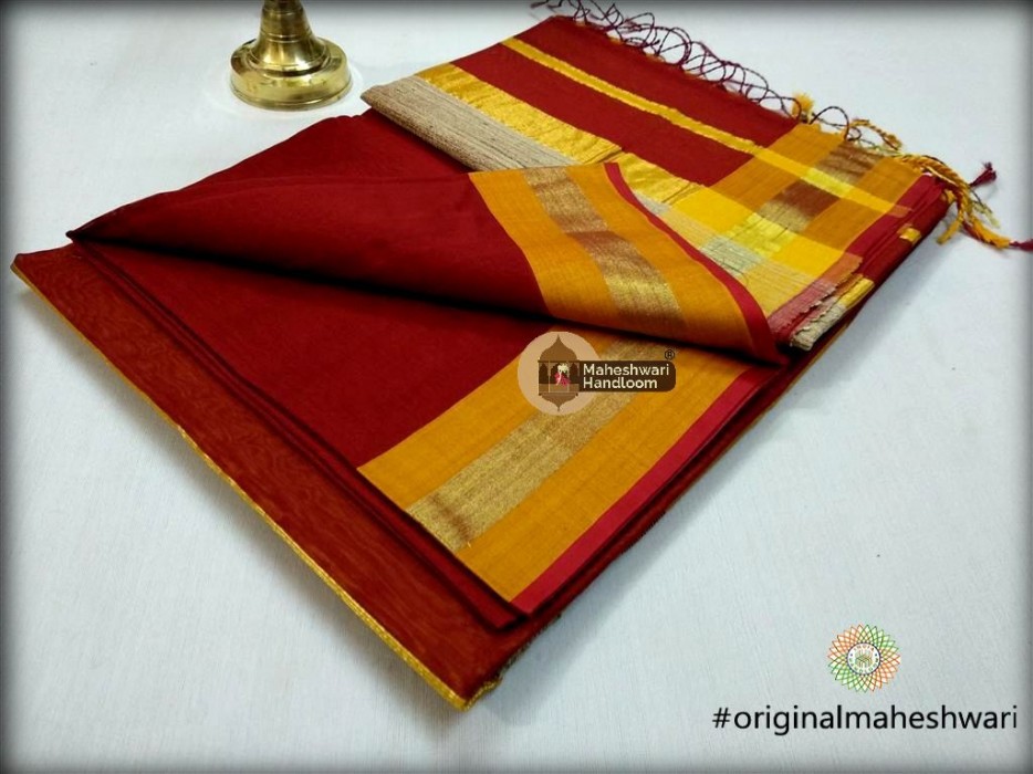 Handwoven Maheshwari Kosa Pallu Red Saree