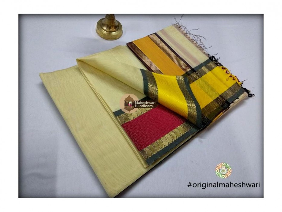 Maheshwari Offwhite Keri buti Border Saree