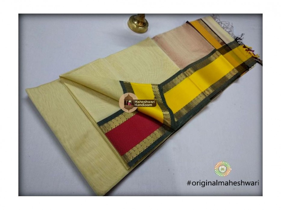 Maheshwari Offwhite Keri buti Border Saree