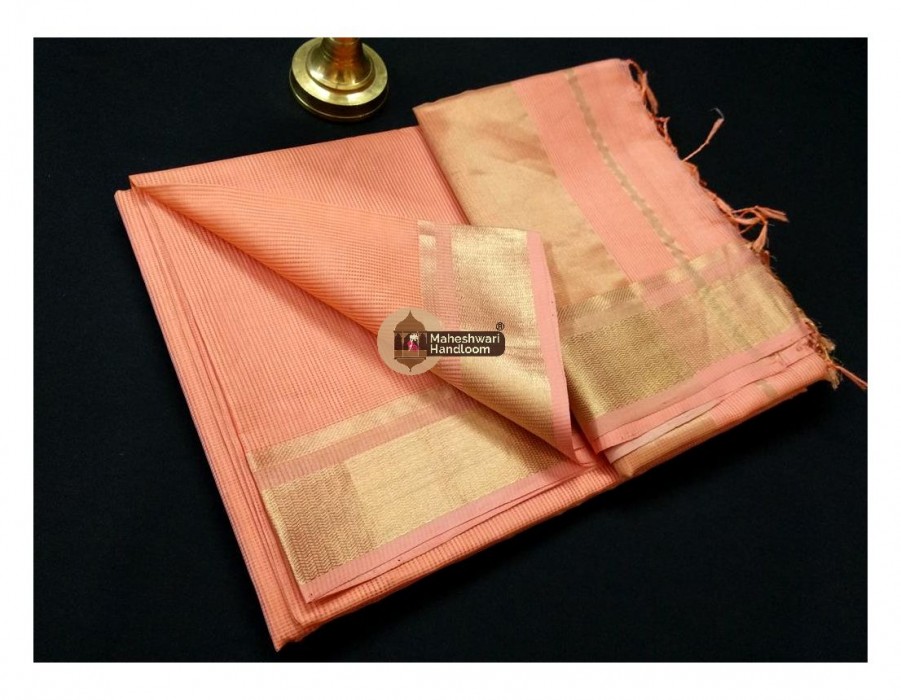      Maheshwari Bublegum Checks Fabric Saree     