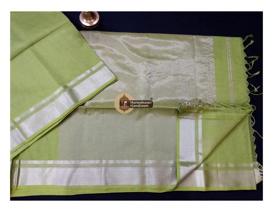 Maheshwari Light Green Checks Fabric Saree