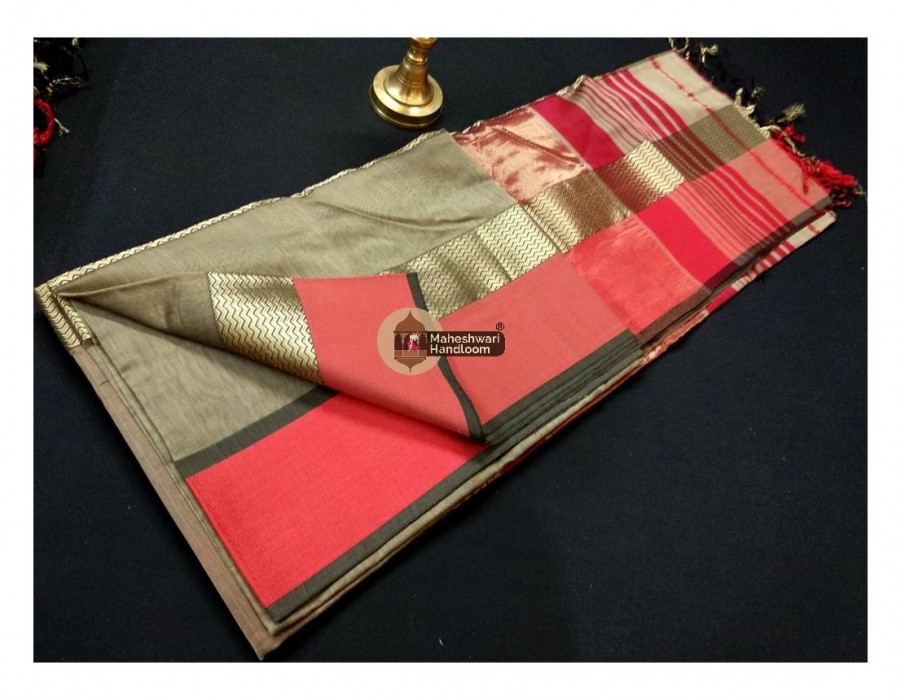 Maheshwari Tussar Water Wave Jari Border Saree