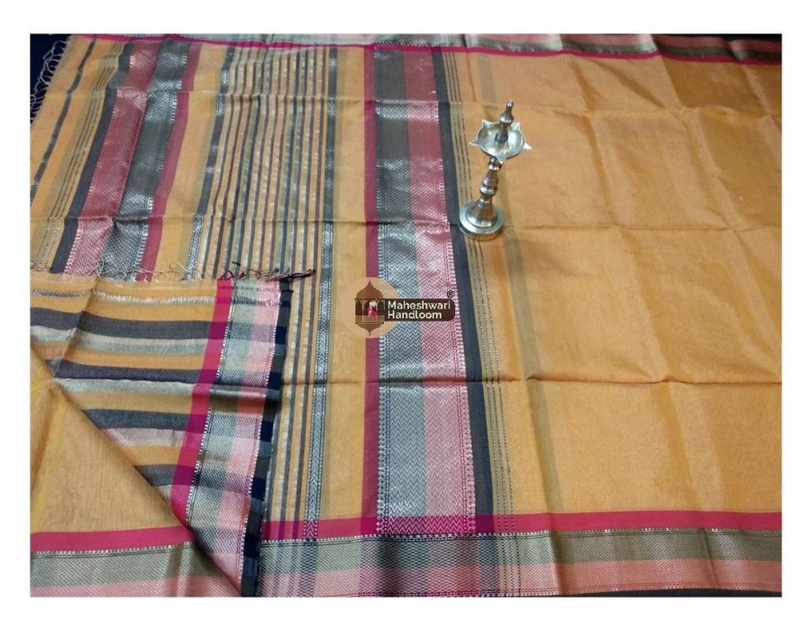 Maheshwari Yellow  Tissue  Pallu Weaving Saree