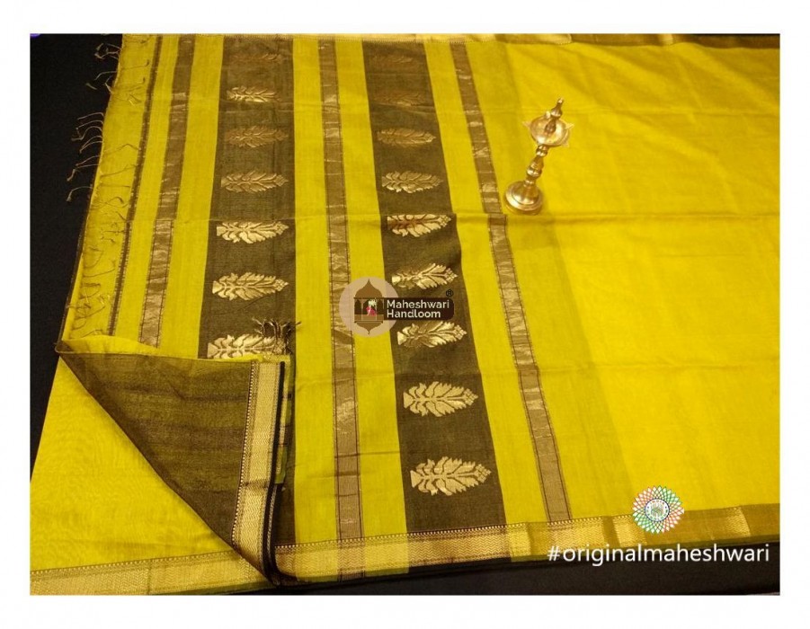 Maheshwari  Green Tissue Buta Pallu Weaving Saree