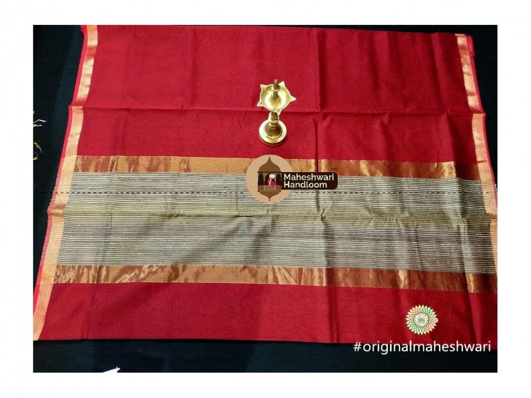 Maheshwari Red Gicha Pallu Saree