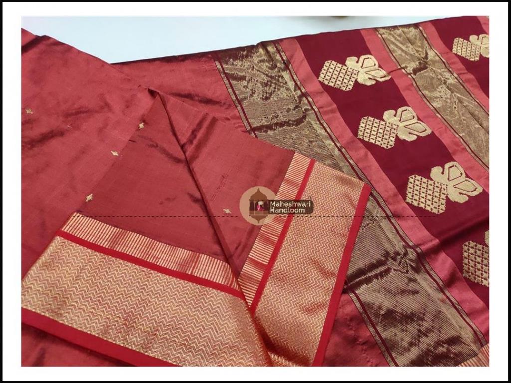 Maheshwari Peach Red Pure Silk Saree With Buta Buti Weaving