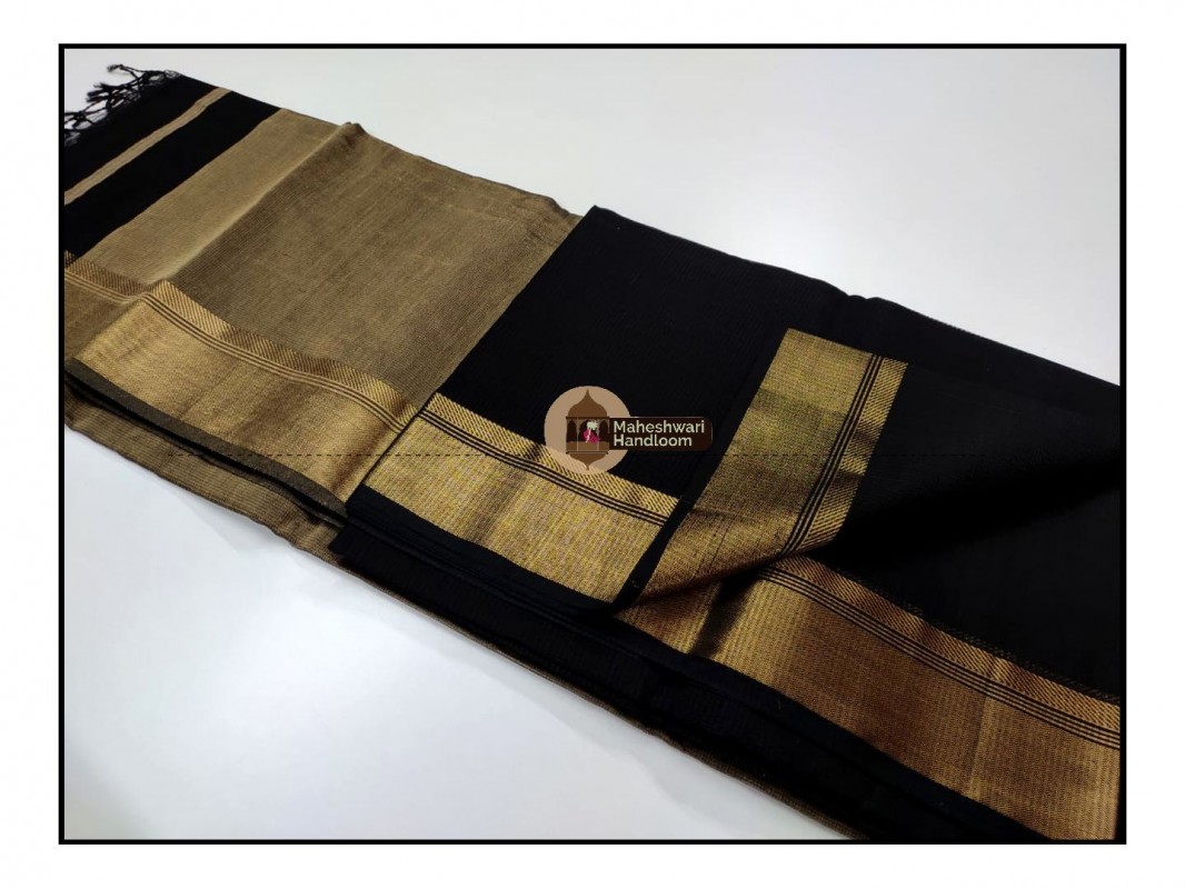 Maheshwari Black Checks Fabric Saree 