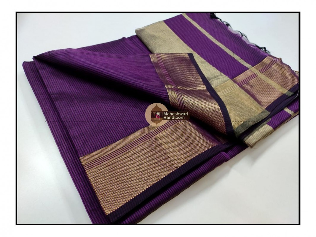 Maheshwari Magenta Checks Fabric Saree 