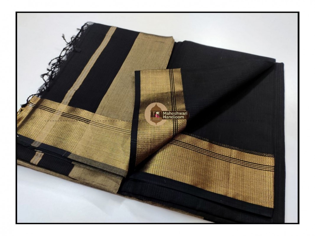 Maheshwari Black Checks Fabric Saree 