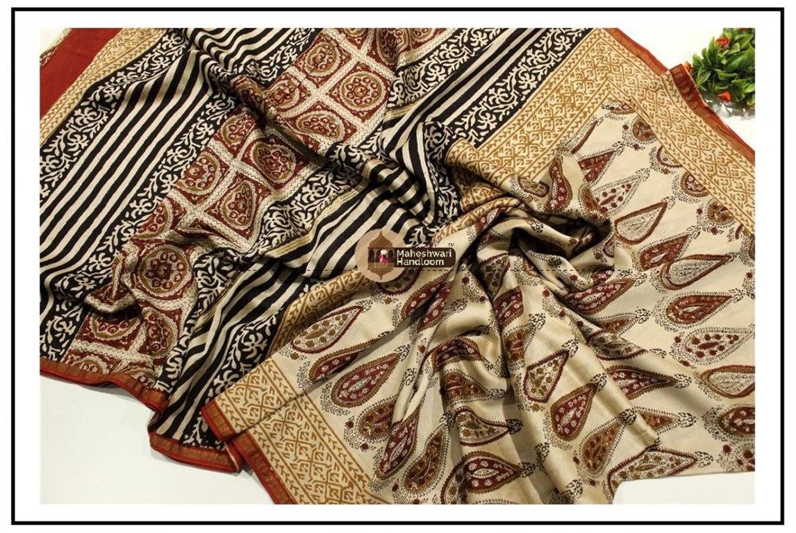 Maheshwari Offwhite Batik Print saree
