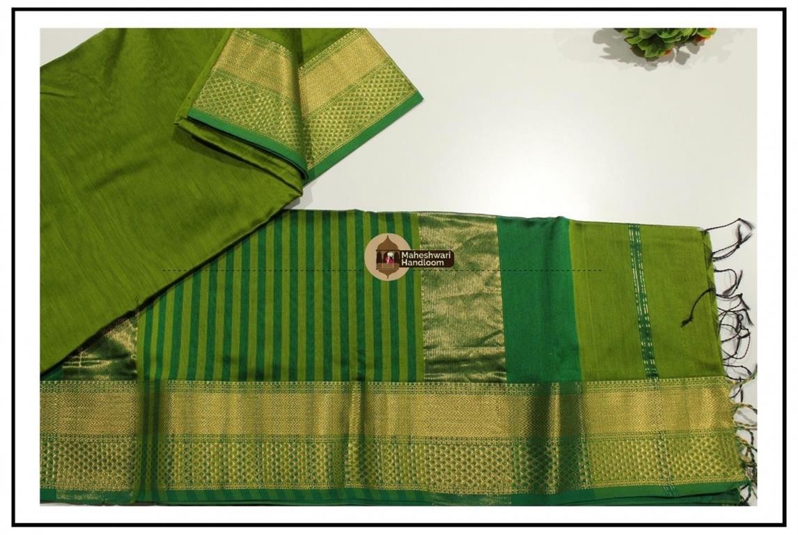 Maheshwari Parrot Green Jari Diamond Chatai Saree