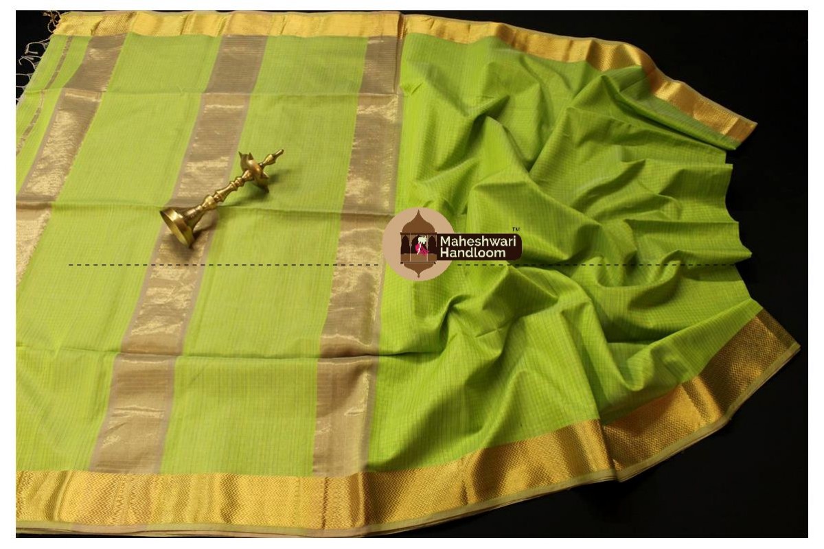 Maheshwari Light Green Self Checks Body Saree