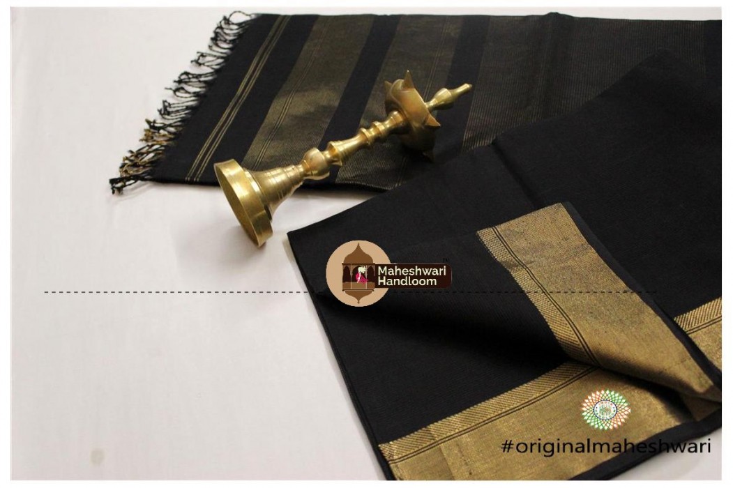 Maheshwari Checkered Jari Border saree