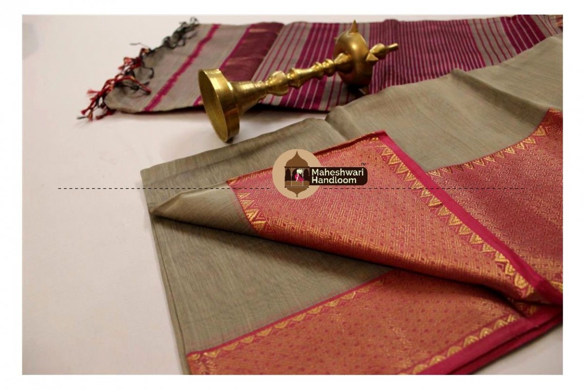 Maheshwari Tussar Jari Diamond Chatai saree