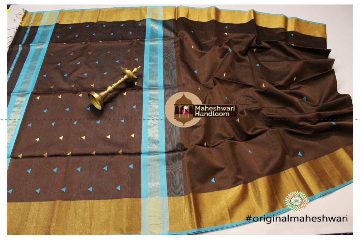 Maheshwari Coffee Colour Triangle Buti - Motifs Saree