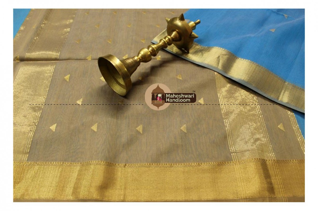 Maheshwari Firozi Tringle Buti Weaving saree