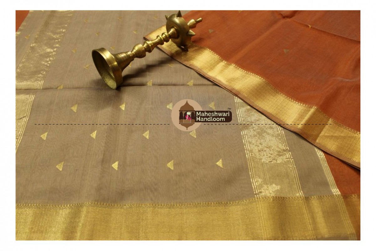 Maheshwari Rust Colour Tringle Buti Weaving saree