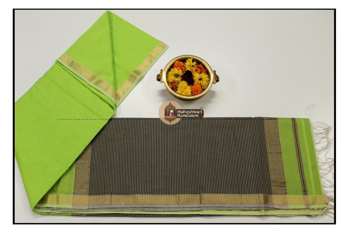 Maheshwari Parrot Green Jari Lehar Border Saree