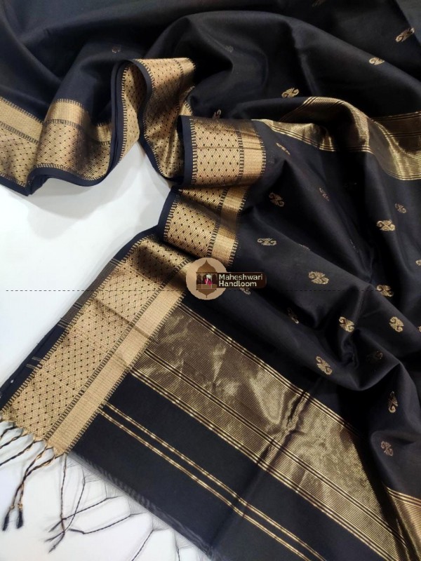 Maheshwari Black Khatiya Buti Jari Border Saree