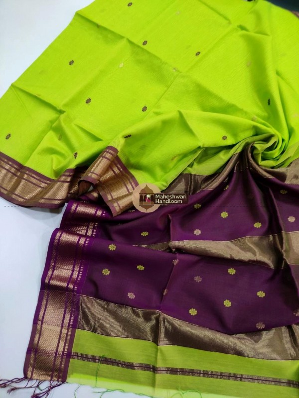 Maheshwari Green Hansa Butti Weaving Saree