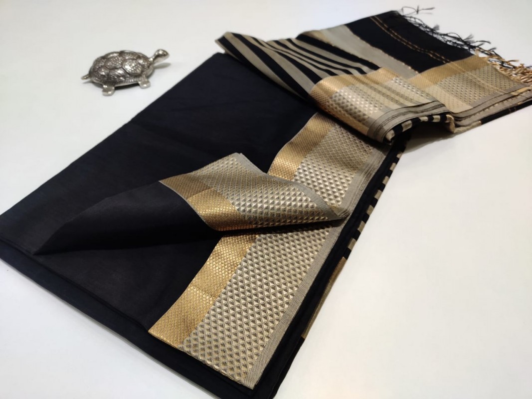 Maheshwari  Resham Thread Border Sarees 