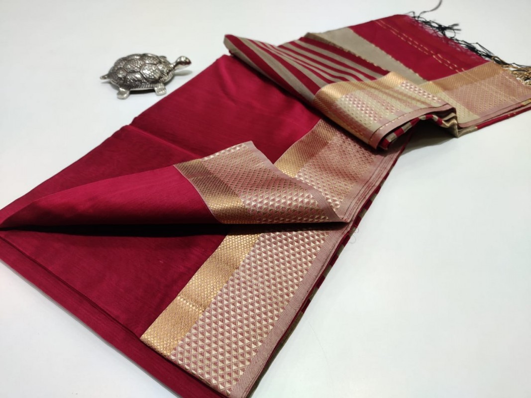 Maheshwari  Resham Thread Border Sarees 