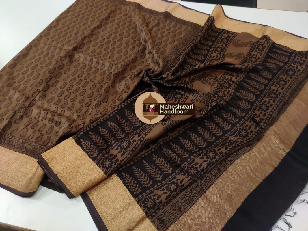 Maheshwari Handwoven Silk Cotton Bagh Handblock Printed Sarees with Broad Zari Border 