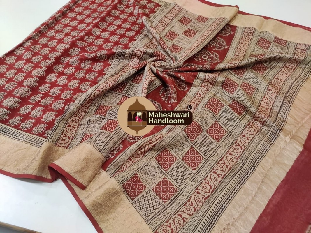 Maheshwari Handwoven Silk Cotton Bagh Handblock Printed Sarees with Broad Zari Border 