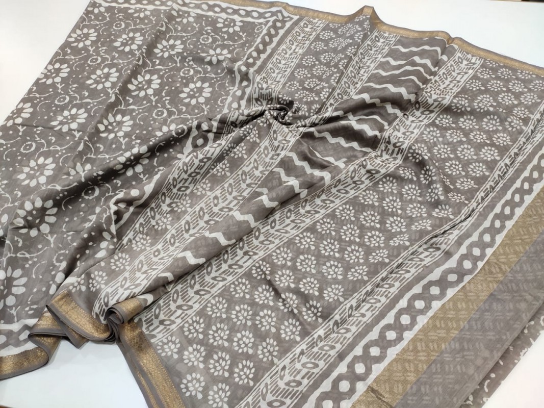 Maheshwari Grey handwoven Dabu Handblock Kashish Printed Saree