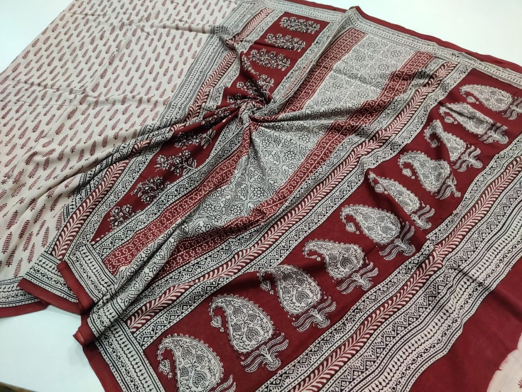 Maheshwari White Bagh Print Cotton Saree