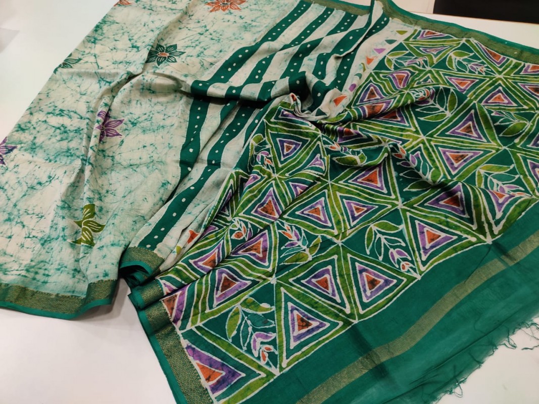 Maheshwari Green Colour Handwoven Indoasian Batik Handpainted Sarees with Zari Border