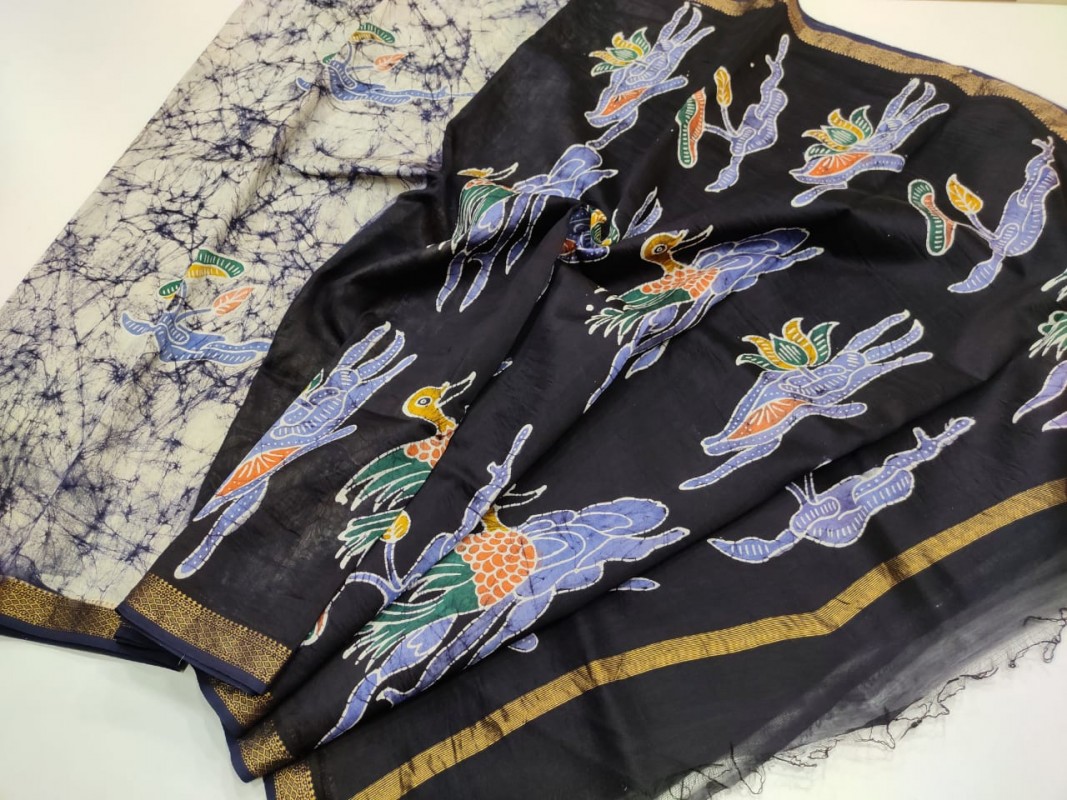 Maheshwari Cream Colour Handwoven Indoasian Batik Handpainted Sarees with Zari Border