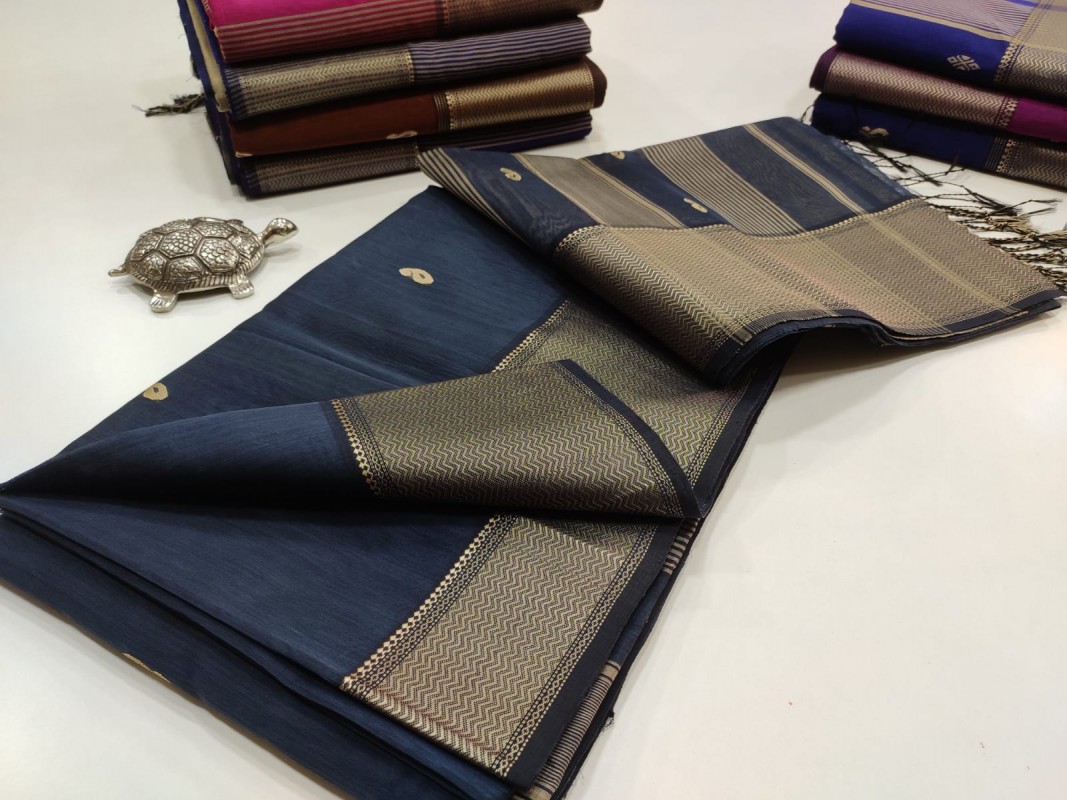 Maheshwari Grey Resham Buti Weaving Saree