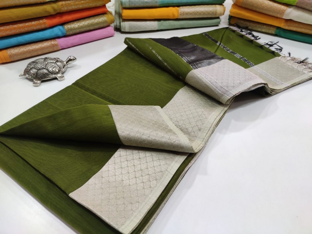 Maheshwari Green Silver Zari Plain Saree