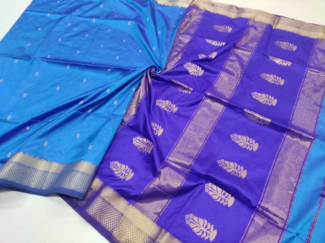 Maheshwari Blue Pure Silk Saree With Buta Buti Weaving
