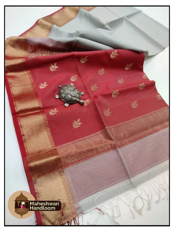 Maheshwari Grey Buta Pallu Weaving Saree